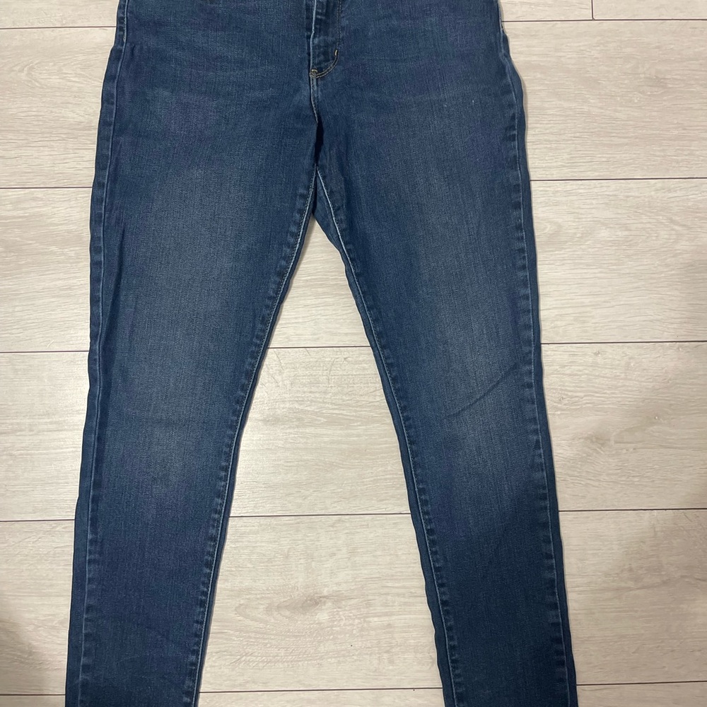 High Rise Skinny Levi’s